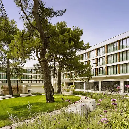 Grand Brioni Pula, A Radisson Collection فندق بولا