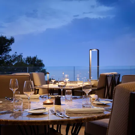 Grand Brioni Pula, A Radisson Collection 5* 普拉