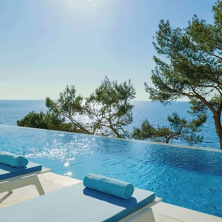 Grand Brioni Pula, A Radisson Collection מלון 5*