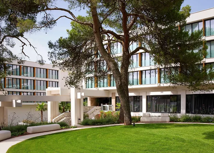 Hotel Grand Brioni Pula, A Radisson Collection 5*